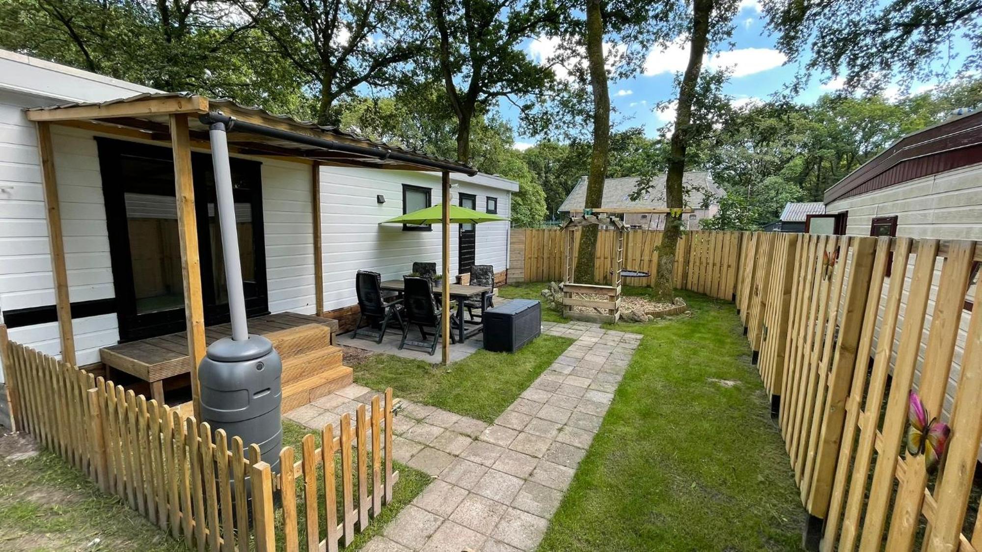 Chalet Kokomo - Gelegen In Bosrijkgebied Van Drenthe Eext Eksteriør billede